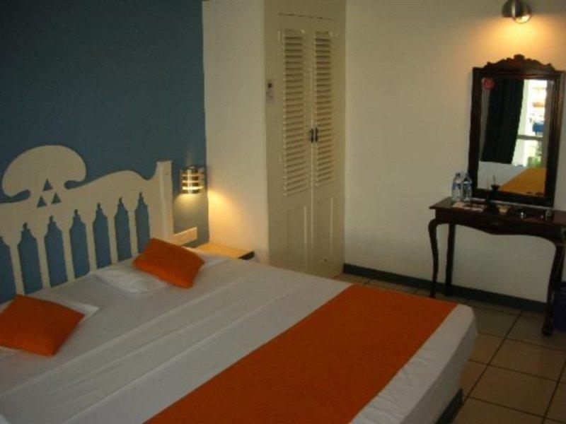 Hotel Sunset Beach Negombo Bagian luar foto
