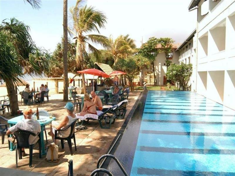 Hotel Sunset Beach Negombo Bagian luar foto